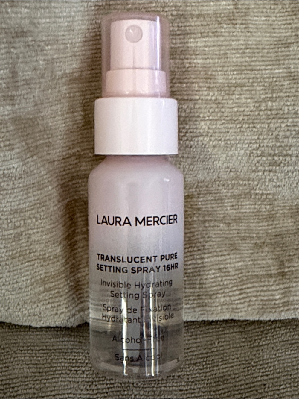 laura mercier Translucent Pure Setting Spray - Picture 2 of 4